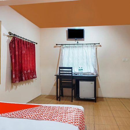 Balangberu Oyo 90923 Makassar Cottage מראה חיצוני תמונה